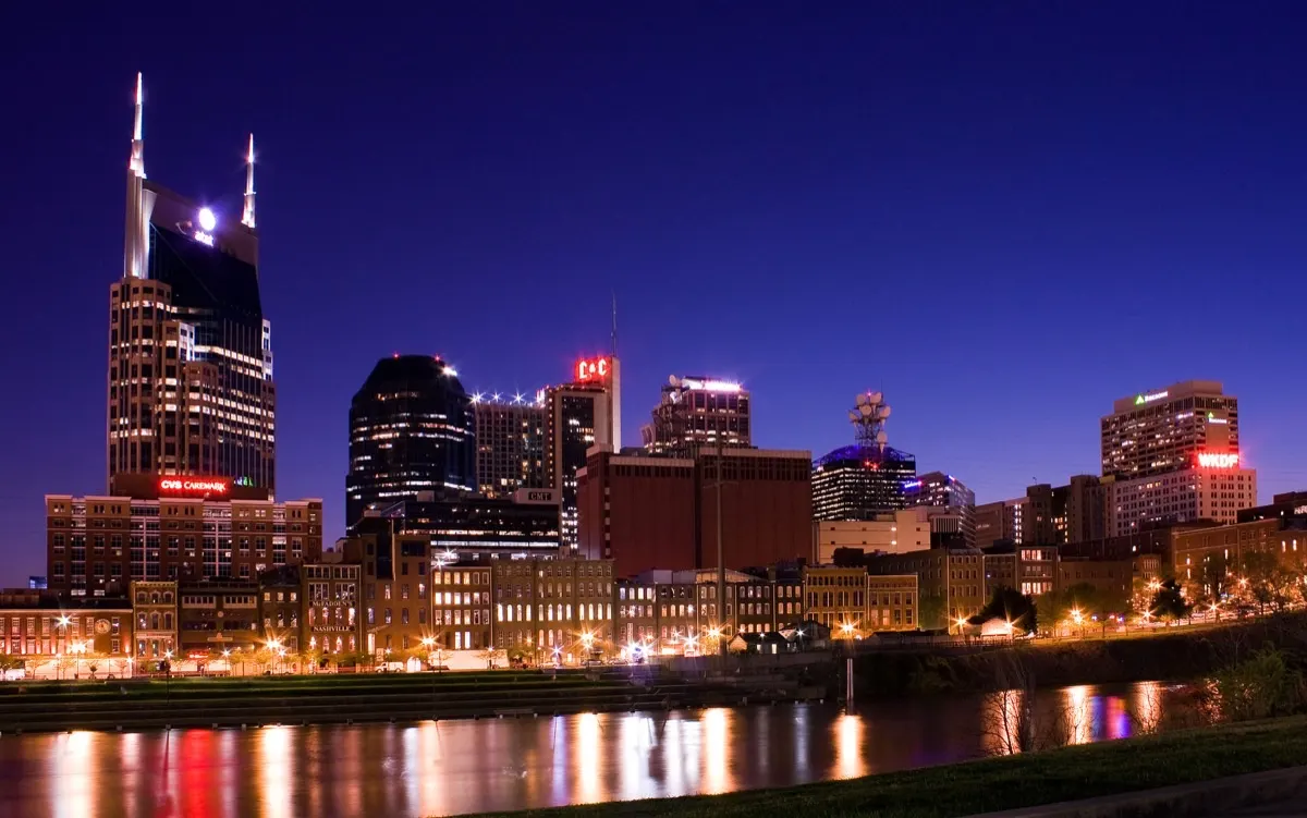 Downtown Nashville skyline seen from the east bank of the Cumberland River
